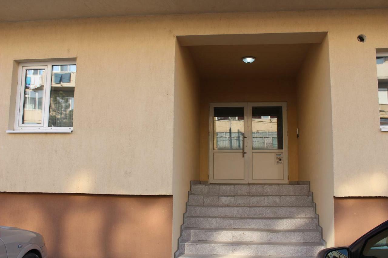 Still Apartament Craiova Extérieur photo